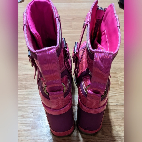 FINAL PRICE Dolls Kill Pink Platform Boots 9 Rare Y2K Light Up Raver Festival - Picture 4 of 5